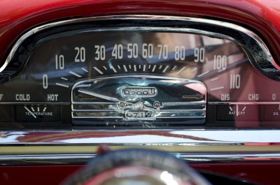  Cadillac Series 62 Convertible 1950 года  (фото 10 из 26)